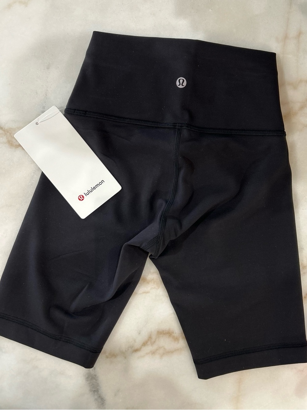 Lululemon Wunder Train HR short “8”
